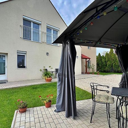 Gardencity Apartmanhaz Ráb Exteriér fotografie