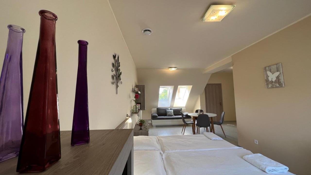 Gardencity Apartmanhaz Ráb Exteriér fotografie