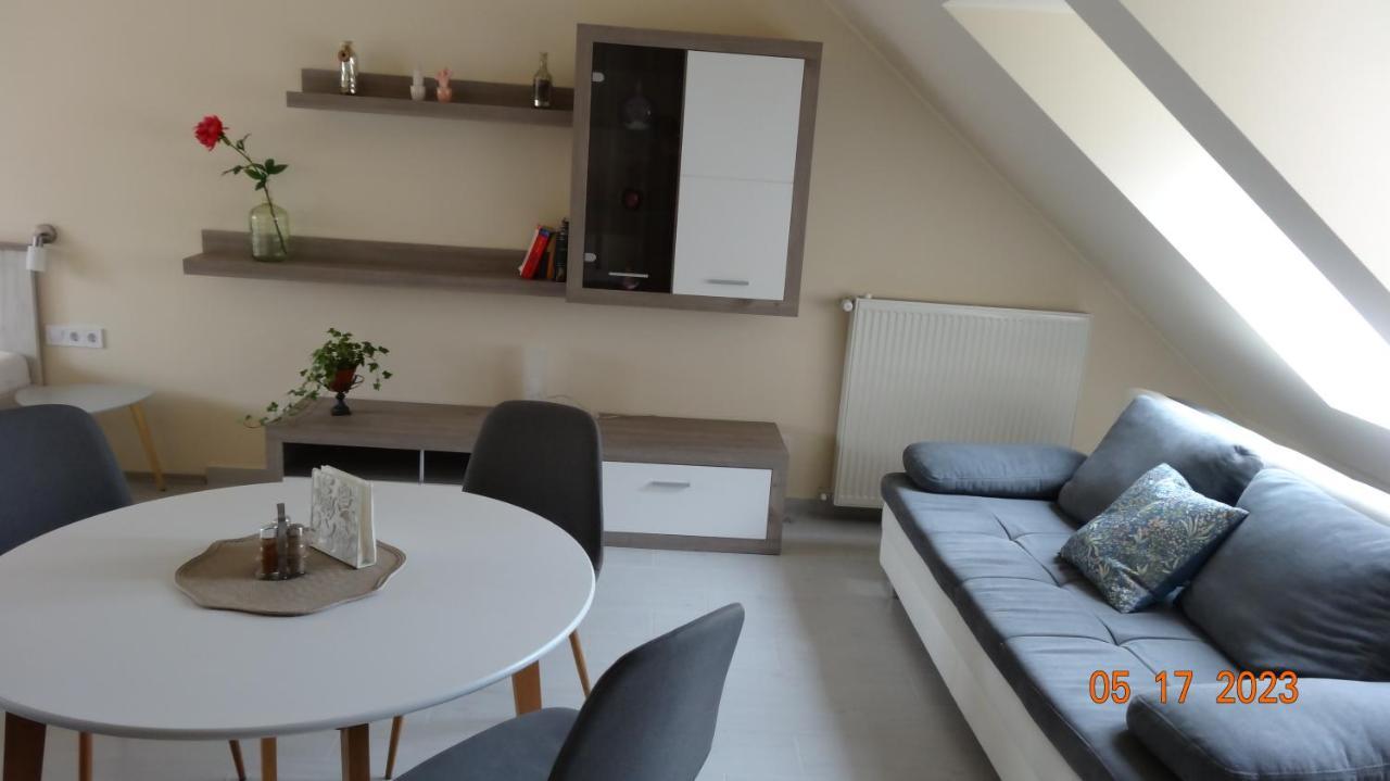 Gardencity Apartmanhaz Ráb Exteriér fotografie