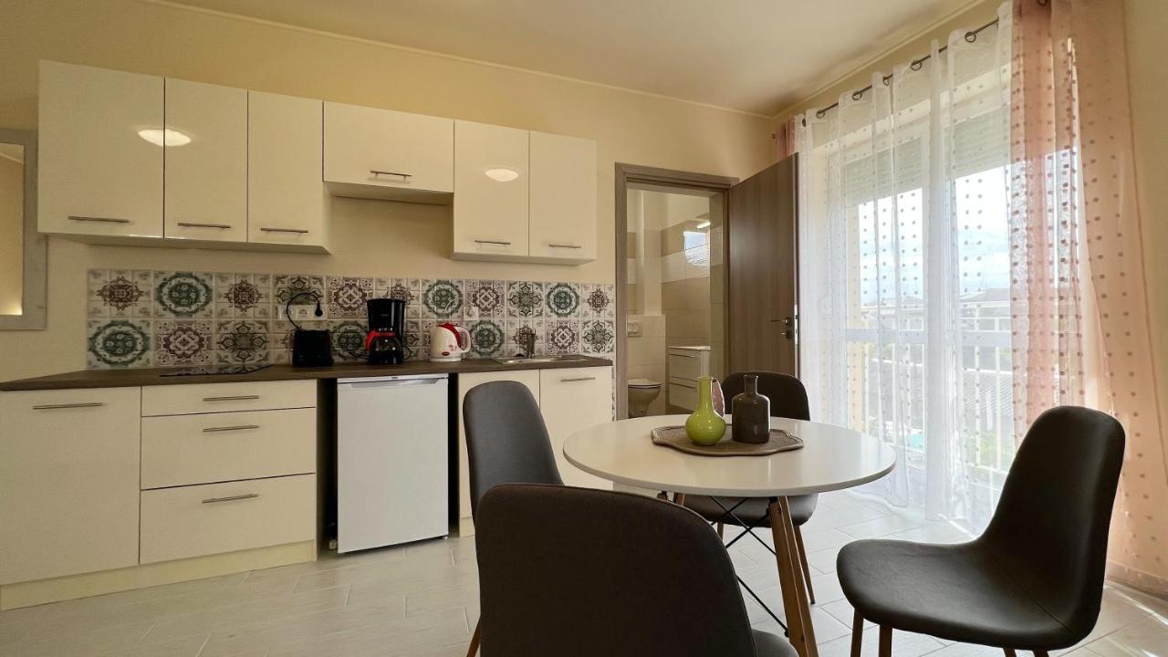 Gardencity Apartmanhaz Ráb Exteriér fotografie