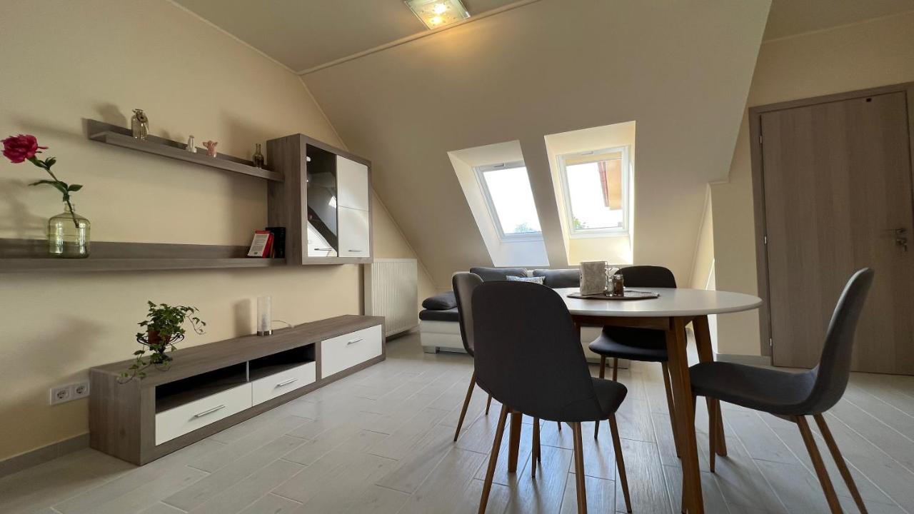 Gardencity Apartmanhaz Ráb Exteriér fotografie