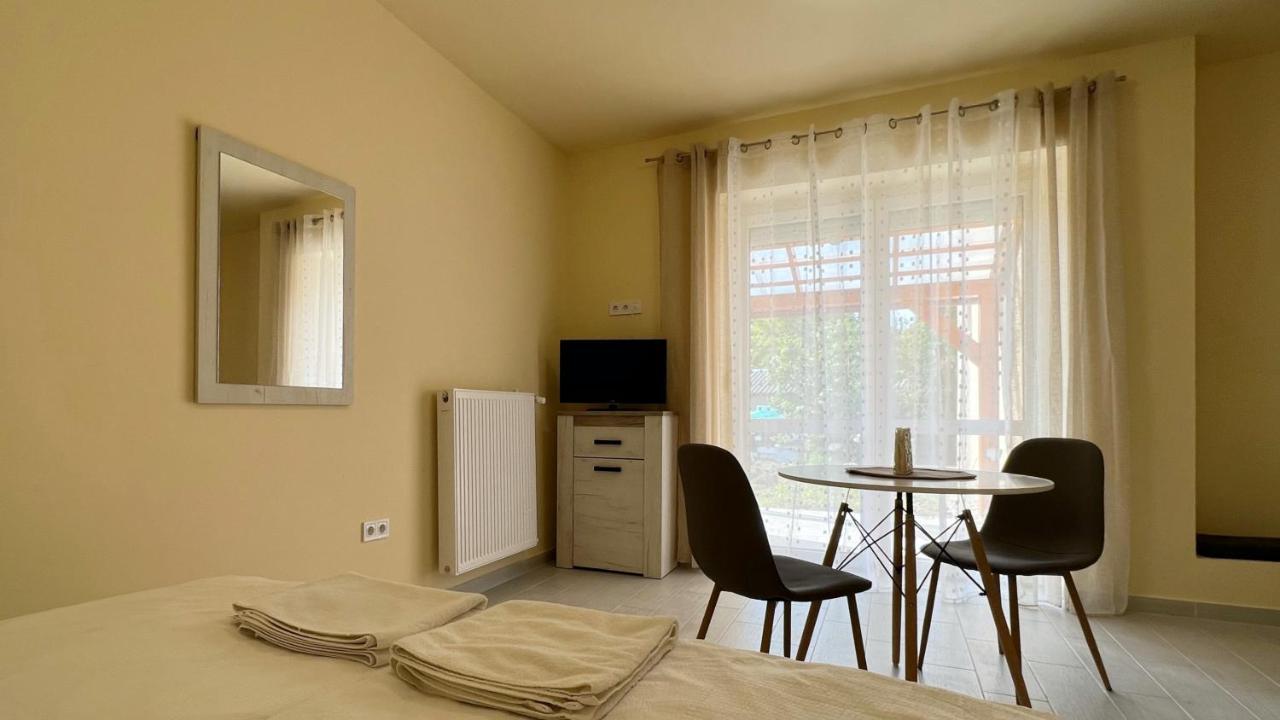 Gardencity Apartmanhaz Ráb Exteriér fotografie